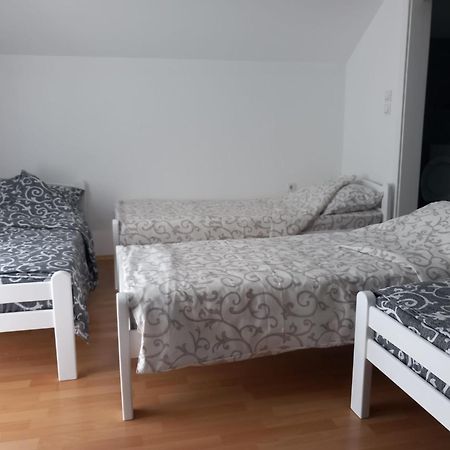 Tri Sesira Ljubovija Hotel Екстериор снимка