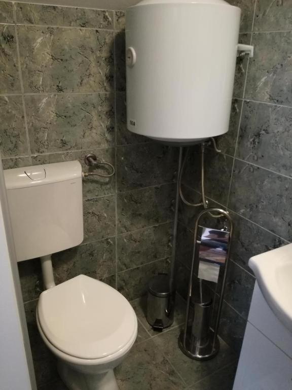 Tri Sesira Ljubovija Hotel Екстериор снимка