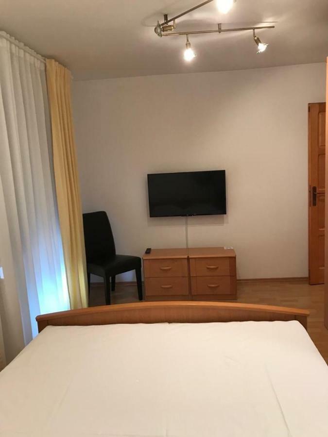Tri Sesira Ljubovija Hotel Екстериор снимка