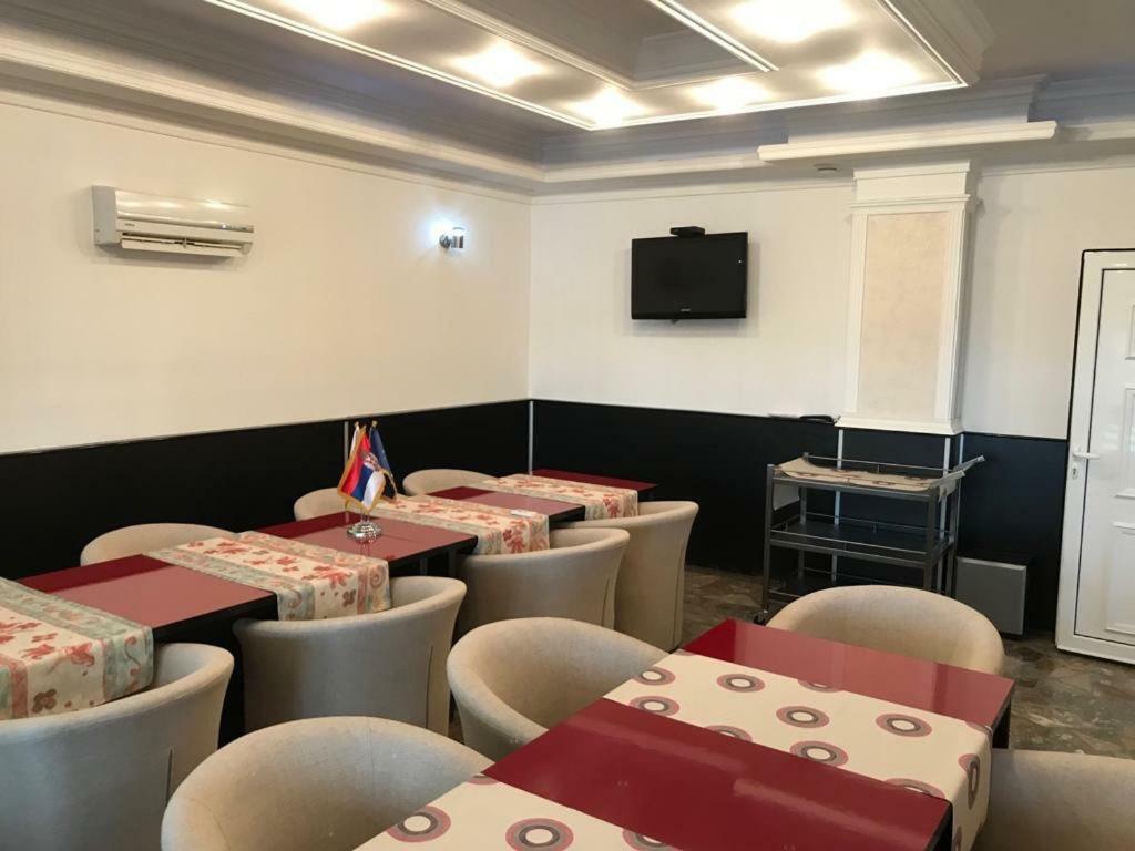 Tri Sesira Ljubovija Hotel Екстериор снимка